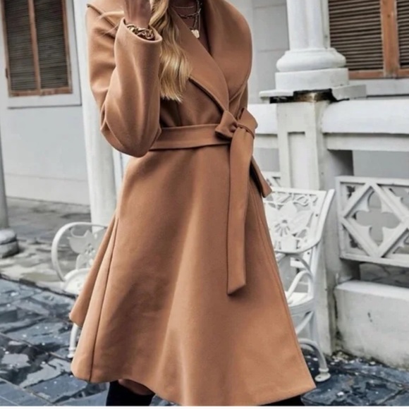 Cozy tan  belted Jacket coat - Picture 6 of 10